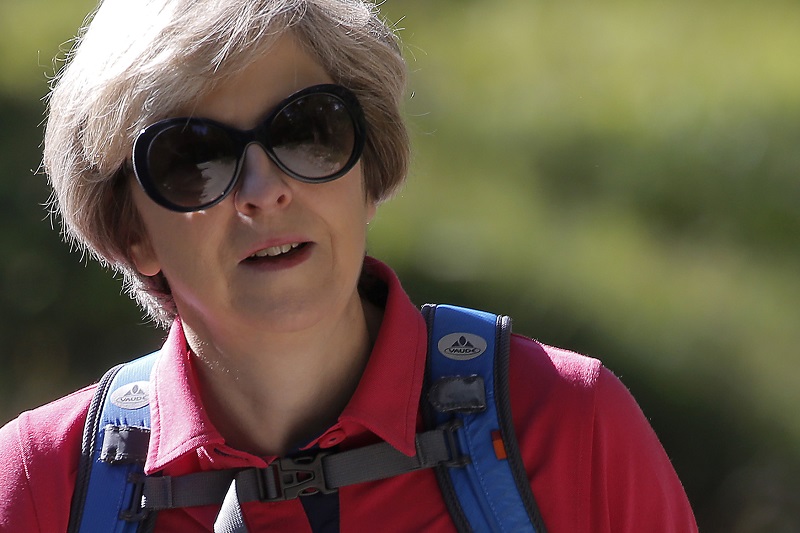 Theresa Mayová vyrazila na dovolenou.