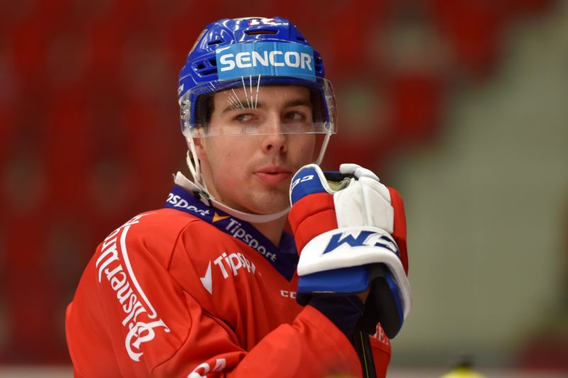 Hokejista Filip Chytil v reprezentačním dresu. Hokejista Filip Chytil v reprezentačním dresu.