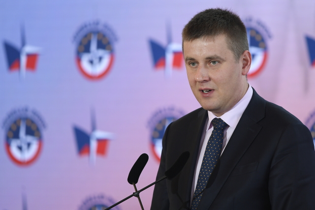 Tomáš Petříček.