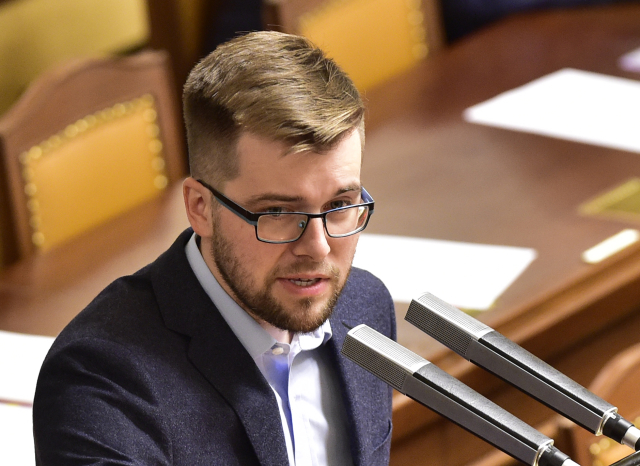 Poslanec Jakub Michálek. 