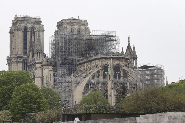 Notre-Dame.