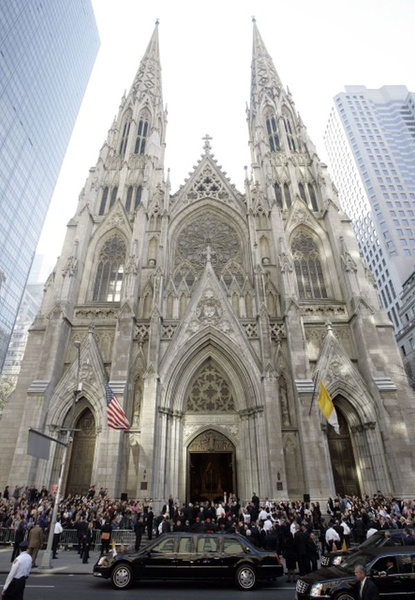Newyorská katedrála. Newyorská katedrála.