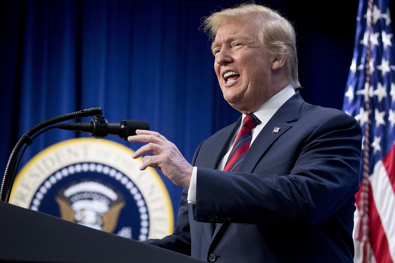 Zpráva vyšetřovatele Roberta Muellera vyloučila spolupráci Donalda Trumpa s Ruskem.