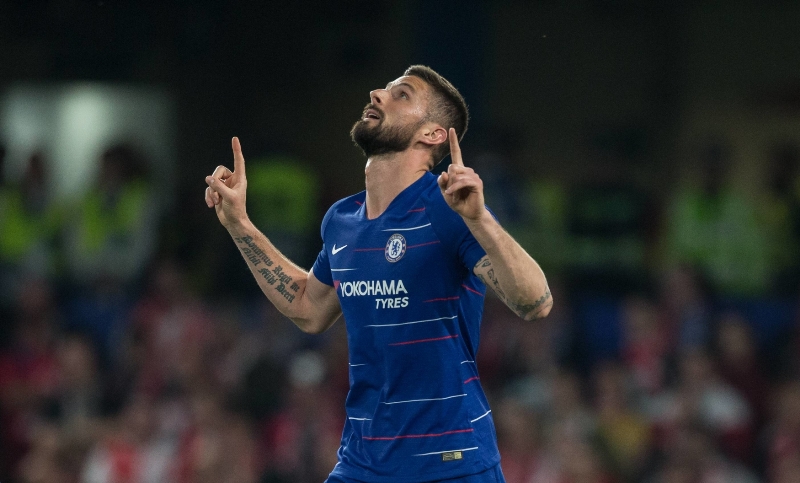 Chelsea jako první anglický celek vyhrála 11 zápasů v jedné sezoně. Chelsea jako první anglický celek vyhrála 11 zápasů v jedné sezoně.
