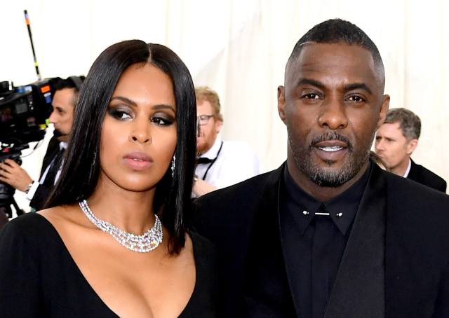 Britský herec Idris Elba si vzal modelku Sabrinu Dhowreovou.