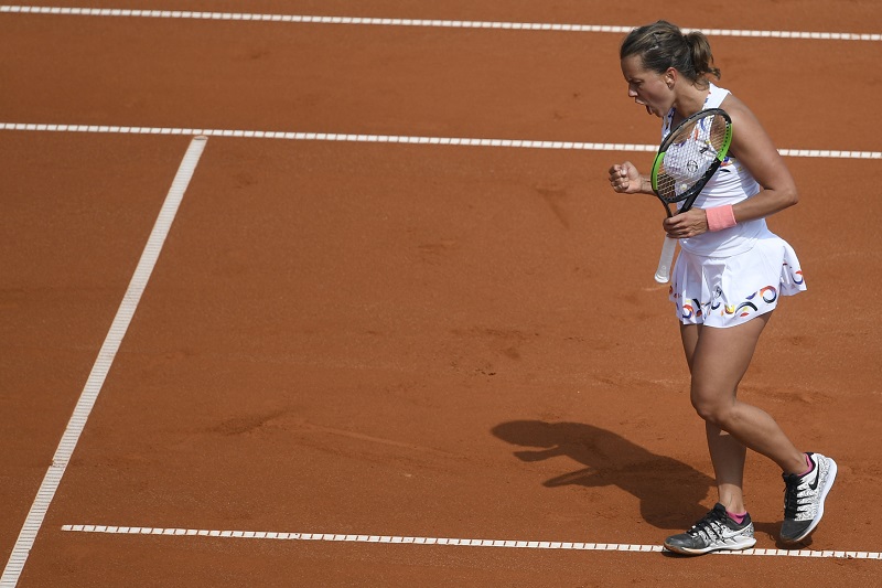 Česká hráčka Barbora Strýcová a její radost na turnaji v Praze. Česká hráčka Barbora Strýcová a její radost na turnaji v Praze.