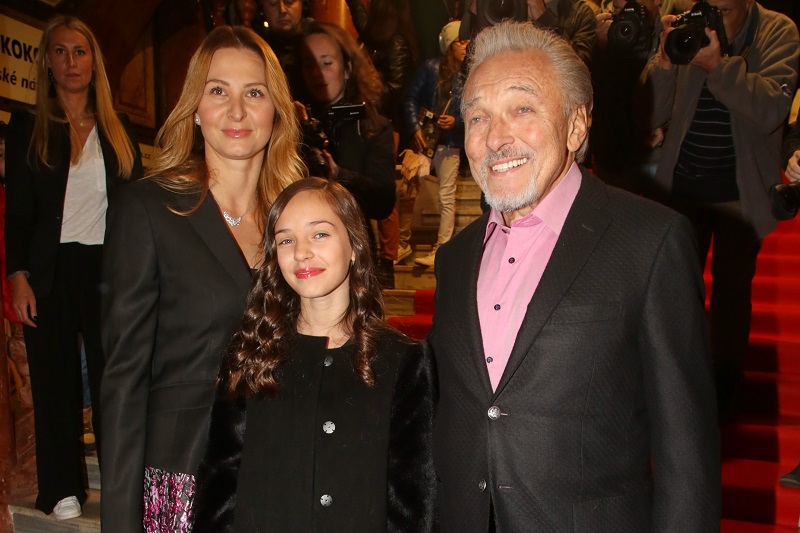 Karel Gott s manželkou Ivanou a dcerou Charlotte Ellou.