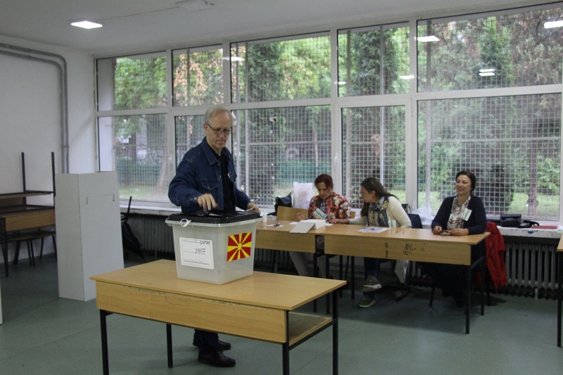 Někteří lidé volby v Makedonii bojkotují kvůli změně názvu státu.