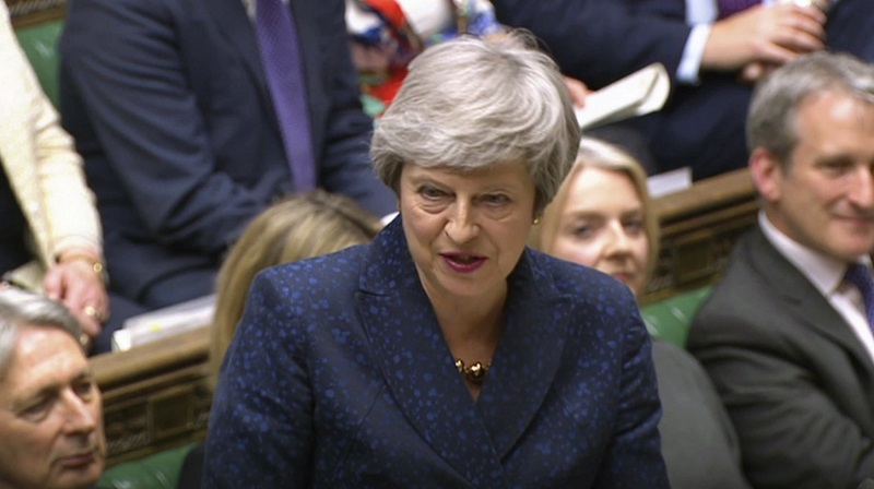 Theresa Mayová nabídne labouristům dočasnou celní unii s EU.