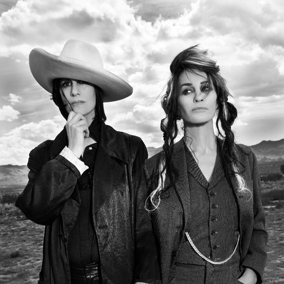Duo Shakespears Sister.