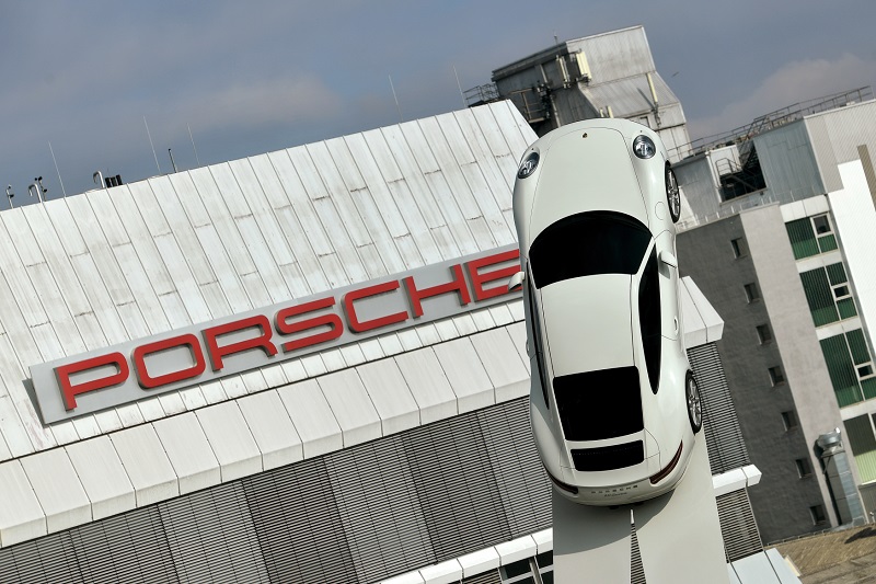 Německá automobilka Porsche dostala od soudu vysokou pokutu.