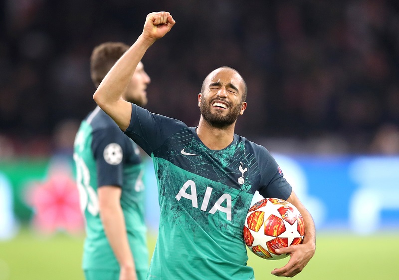 Ostrostřelec Tottenhamu v slzách, Moura rozplakali komentátoři.