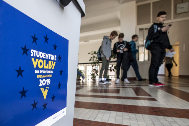 Studentské volby do europarlamentu.