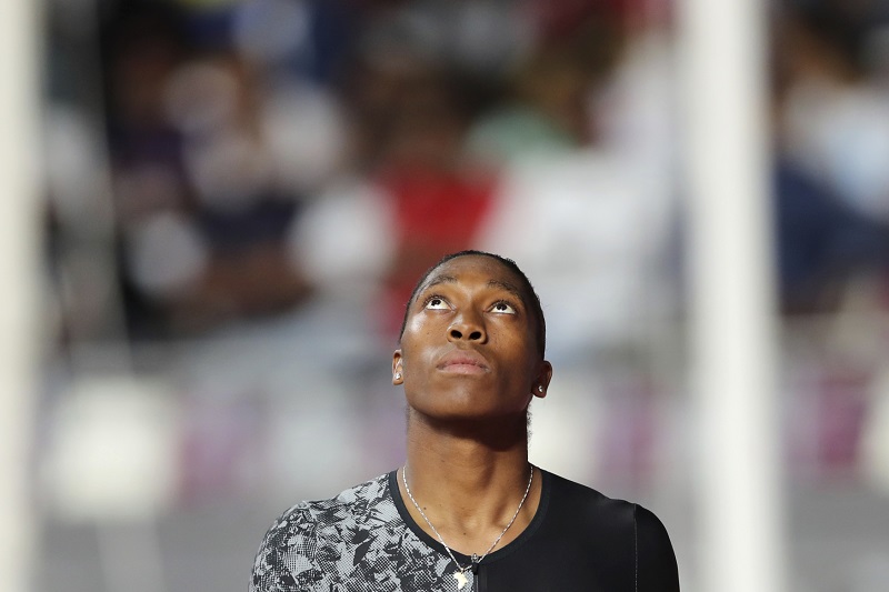 Keňa vyřadila dvě atletky, měli vysokou hladinu mužských hormonů. Proti zavedení pravidla marně bojovala jihoafrická atletka Caster Semenyaová (na snímku). Keňa vyřadila dvě atletky, měli vysokou hladinu mužských hormonů. Proti zavedení pravidla marně bojovala jihoafrická atletka Caster Semenyaová (na snímku).