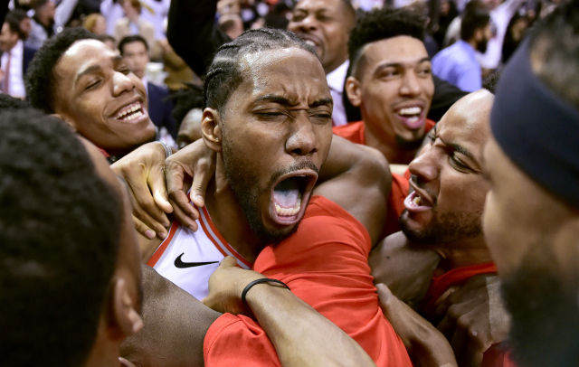 Basketbalista Kawhi Leonard.