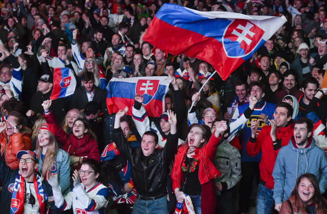 Slovenští fanoušci.