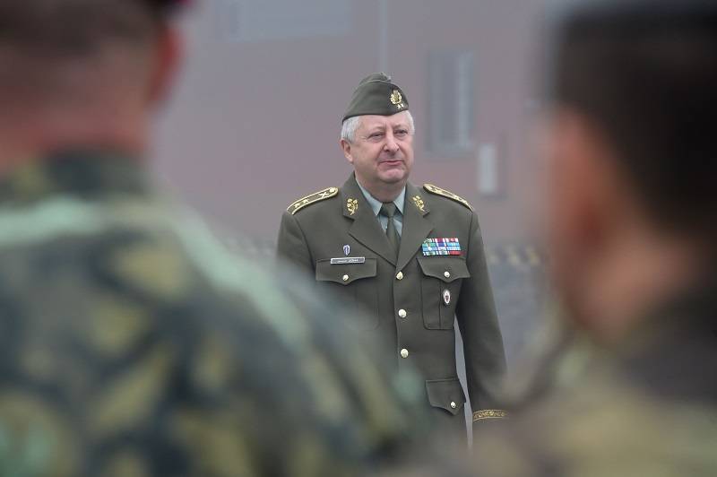 Vzájemná vojenská spolupráce zemí V4 se bude za českého předsednictví prohlubovat.
