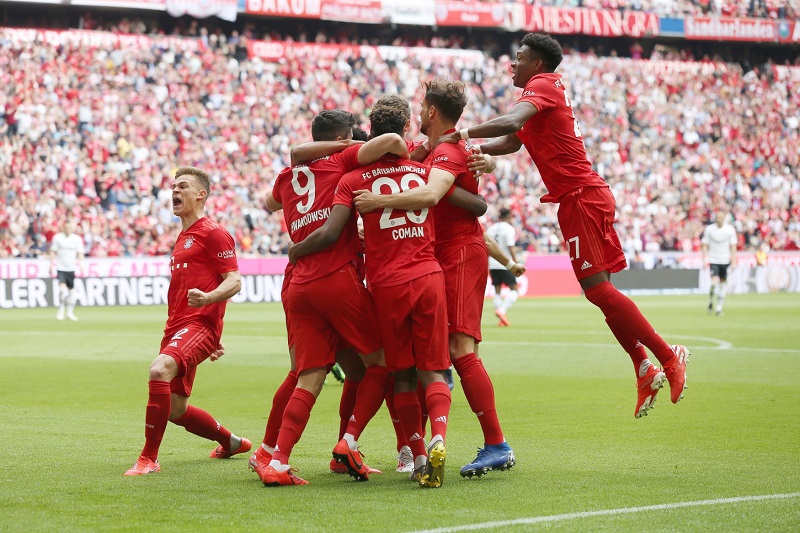 Staronový šampión! Bayern vyhrál posedmé v řadě bundesligu.