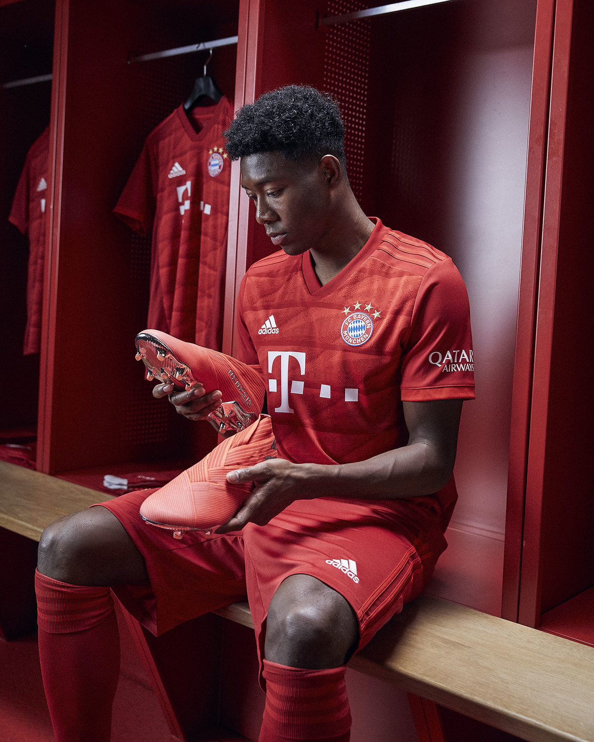 David Alaba pózuje v novém. 