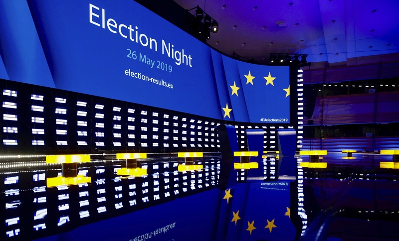 Výsledek voleb je "signál změny", který voliči z celé EU do Bruselu vyslali.