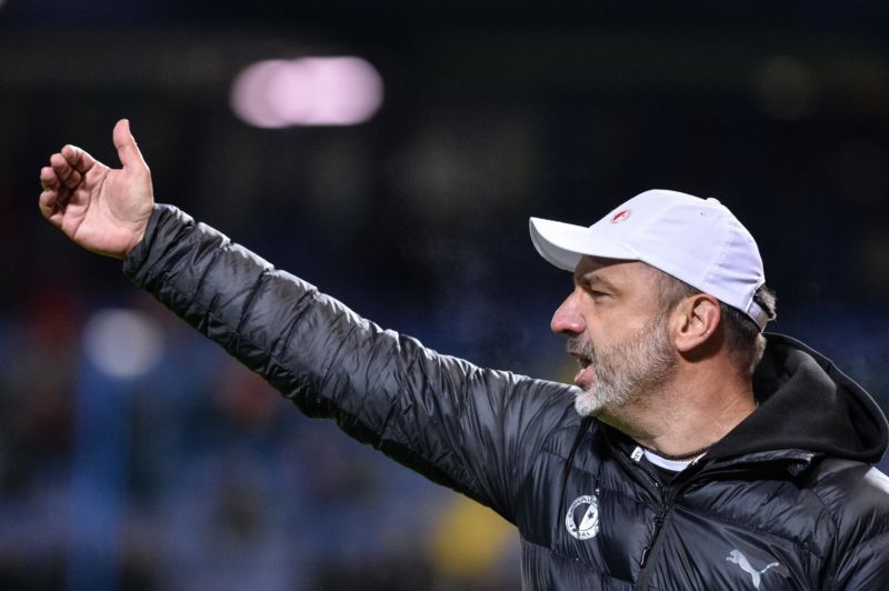 Trenér mistrovské Slavie Praha Jindřich Trpišovský.