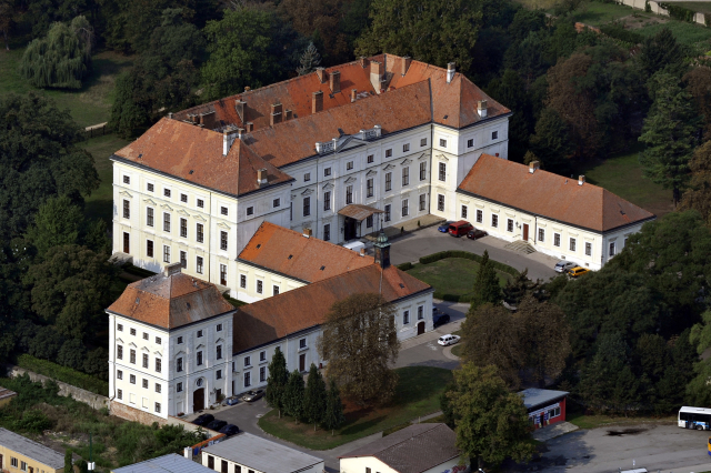 Zámek v Židlochovicích.