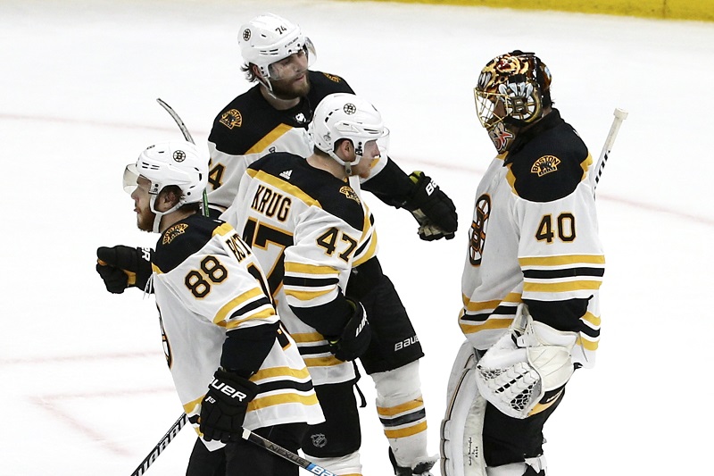 Ve třetím utkání série proti St. Louis se bostonský útočník David Pastrňák dočkal své první branky ve finále Stanley Cupu.