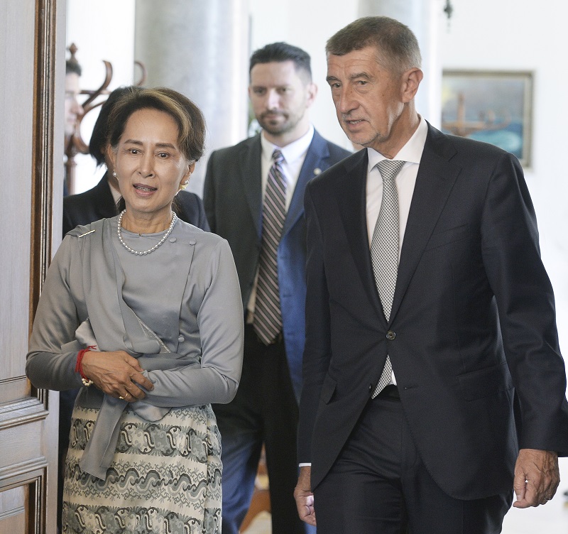 Andrej Babiš jednal v Praze s vůdkyní Myanmaru Su Ťij.