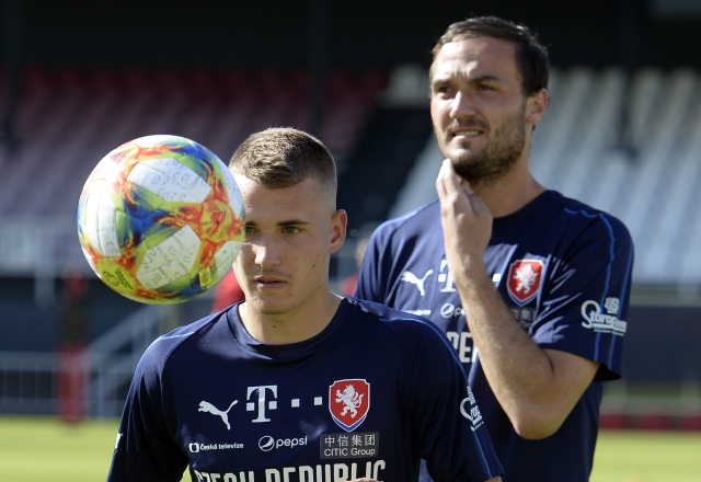 Libor Kozák (vpravo) na tréninku repre vedle Michala Sadílka.