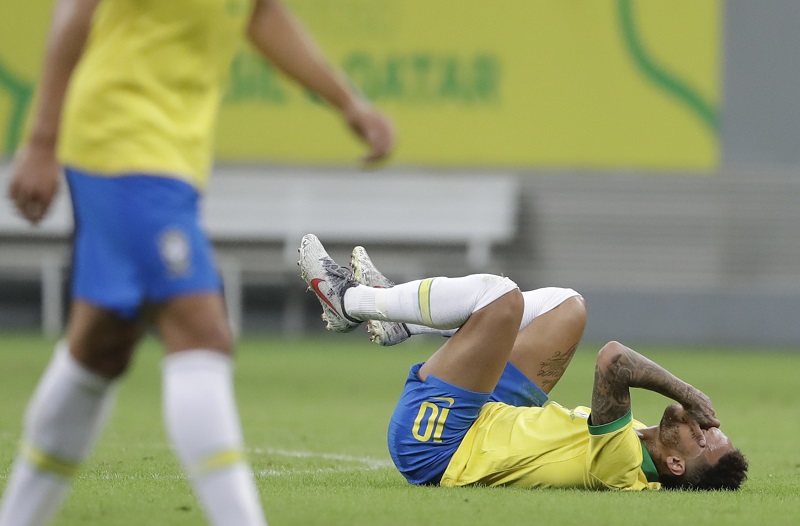 Neymara provází v poslední době jedno zranění za druhým.
