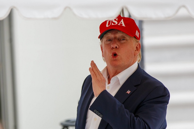 Donald Trump se ocitl pod palbou kritiky ohledně migrační krize s Mexikem.