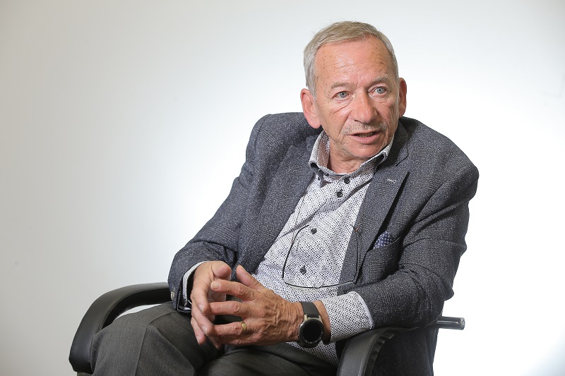 Jaroslav Kubera (ODS) senátorům slíbil, že osobně napíše "ostrý dopis" Andreji Babišovi (ANO).