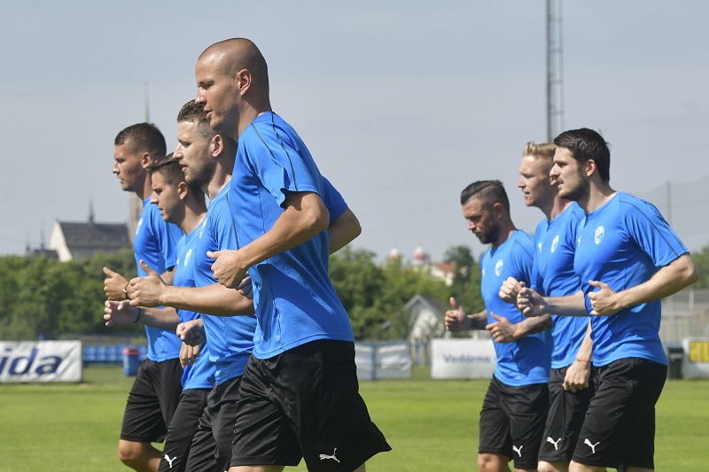 Přípravu s Plzní zahájily také letní posily, jednou z nich je i Adam Hloušek (nejblíže vlevo).