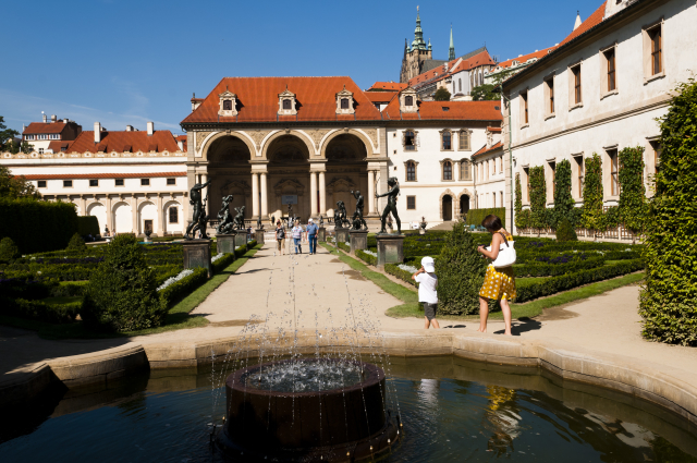 Valdštejnský palác, sídlo Senátu ČR.