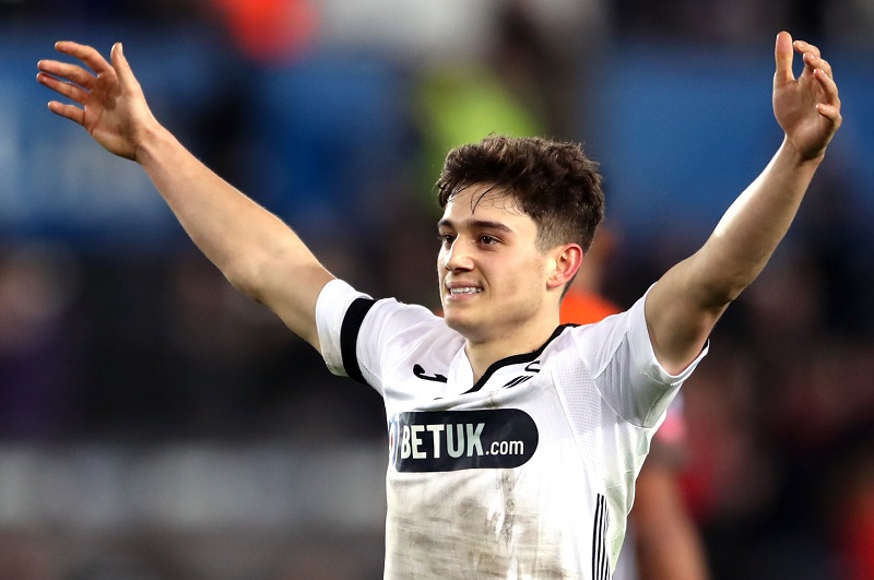 Fotbalisté Manchesteru United získali z druholigového klubu Swansea křídelního útočníka Daniela Jamese.