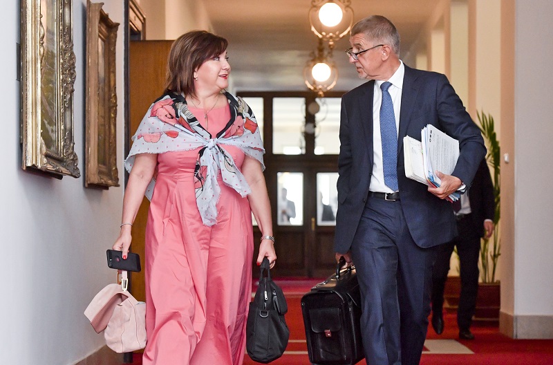Ministryně financí Alena Schillerová a premiér Andrej Babiš.