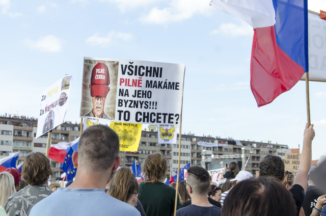 Demonstrace na pražské Letné.
