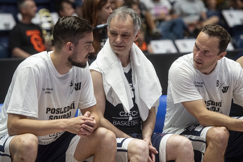 Nová posila NBA? Herec Trojan předvedl famózní podívanou.