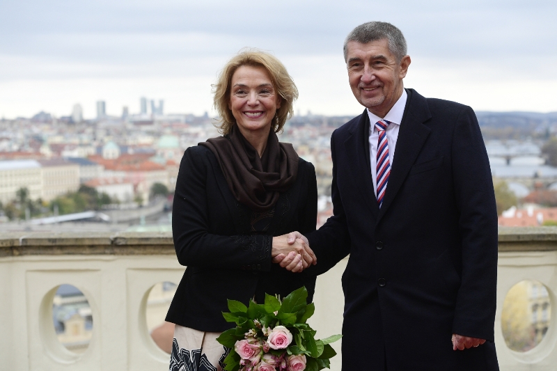 Marija Pejčinovičová Buričová na setkání s Andrejem Babišem.
