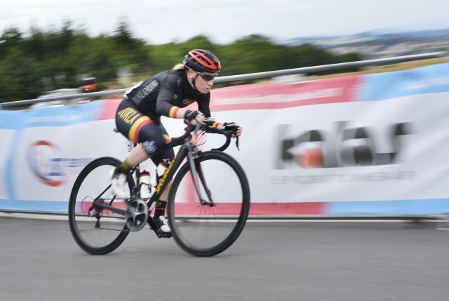 Jarmila Machačová na mistrovství ČR a Slovenska v silniční cyklistice.