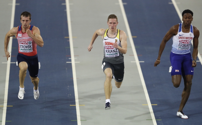 Atletickou smíšenou štafetu čeká smíšený závod.
