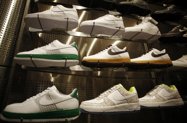 Čtvrtletní zisk Nike klesl.