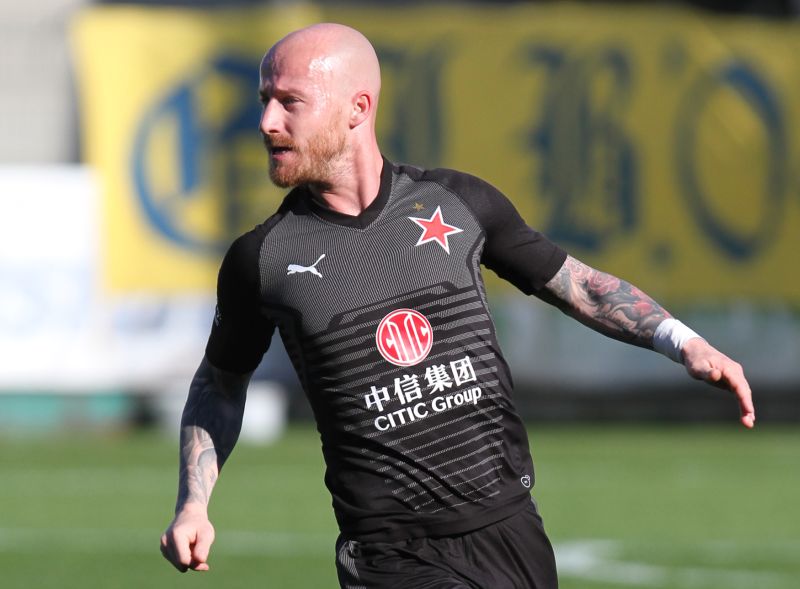 Slovenský fotbalista Miroslav Stoch. Slovenský fotbalista Miroslav Stoch.
