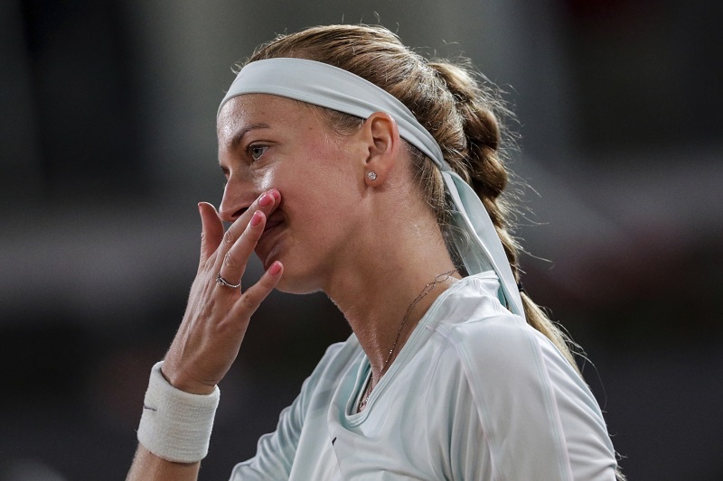 Kvitová bude hrát Wimbledon, přestože nemůže naplno trénovat.