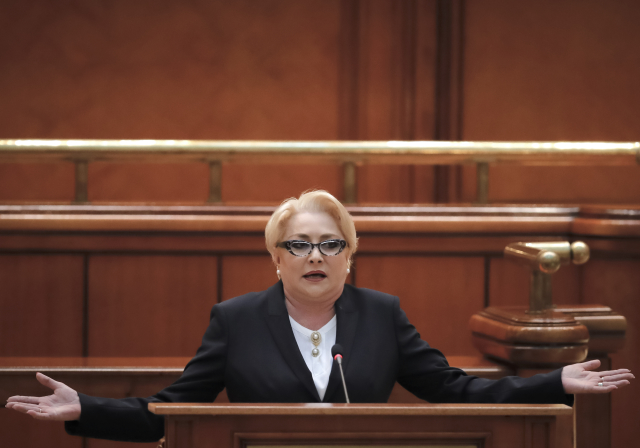 Rumunskou premiérku Vioricu Dancilaovou delegáti zvolili novou předsedkyní Sociálnědemokratické strany (PSD).