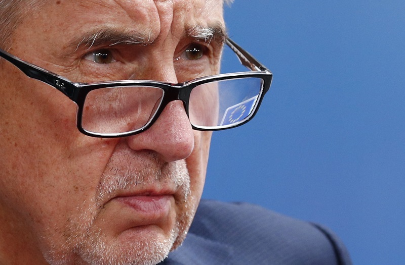 Premiér Andrej Babiš (ANO) bude v úterý na zámku v Lánech jednat s prezidentem Milošem Zemanem.