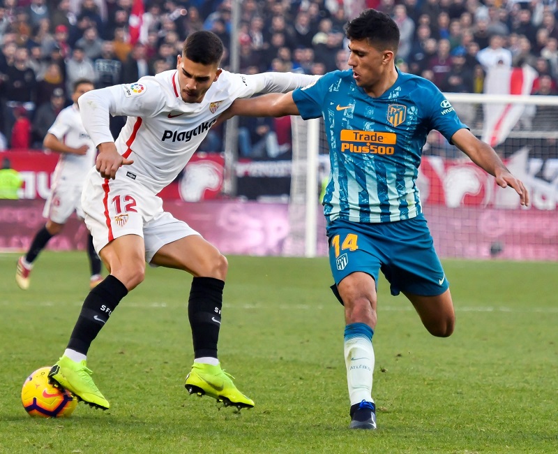 Rodri (vpravo) přijde k Citizens z Atlétika Madrid za rekordní částku.