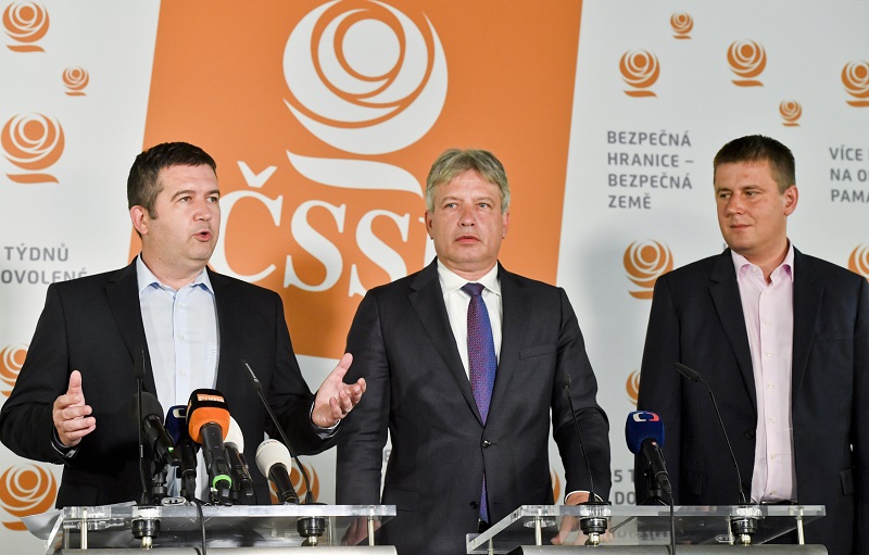 Uvnitř ČSSD to vře. Očekává se výměna ministrů uvnitř strany.
