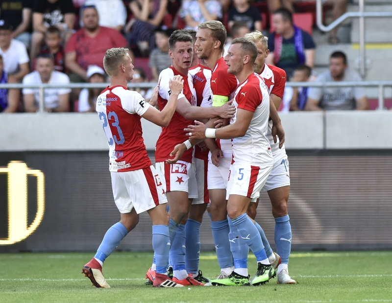 Slavia porazila Trnavu jasně 3:0 na jejím hřišti. 