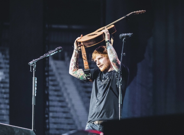 Hudebník Ed Sheeran.